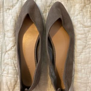 Old Navy Flats size 9